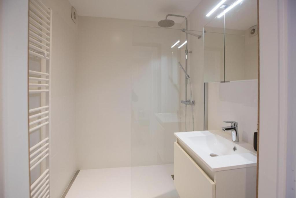 Luxury Apartment With Free Parking Ostenda Esterno foto